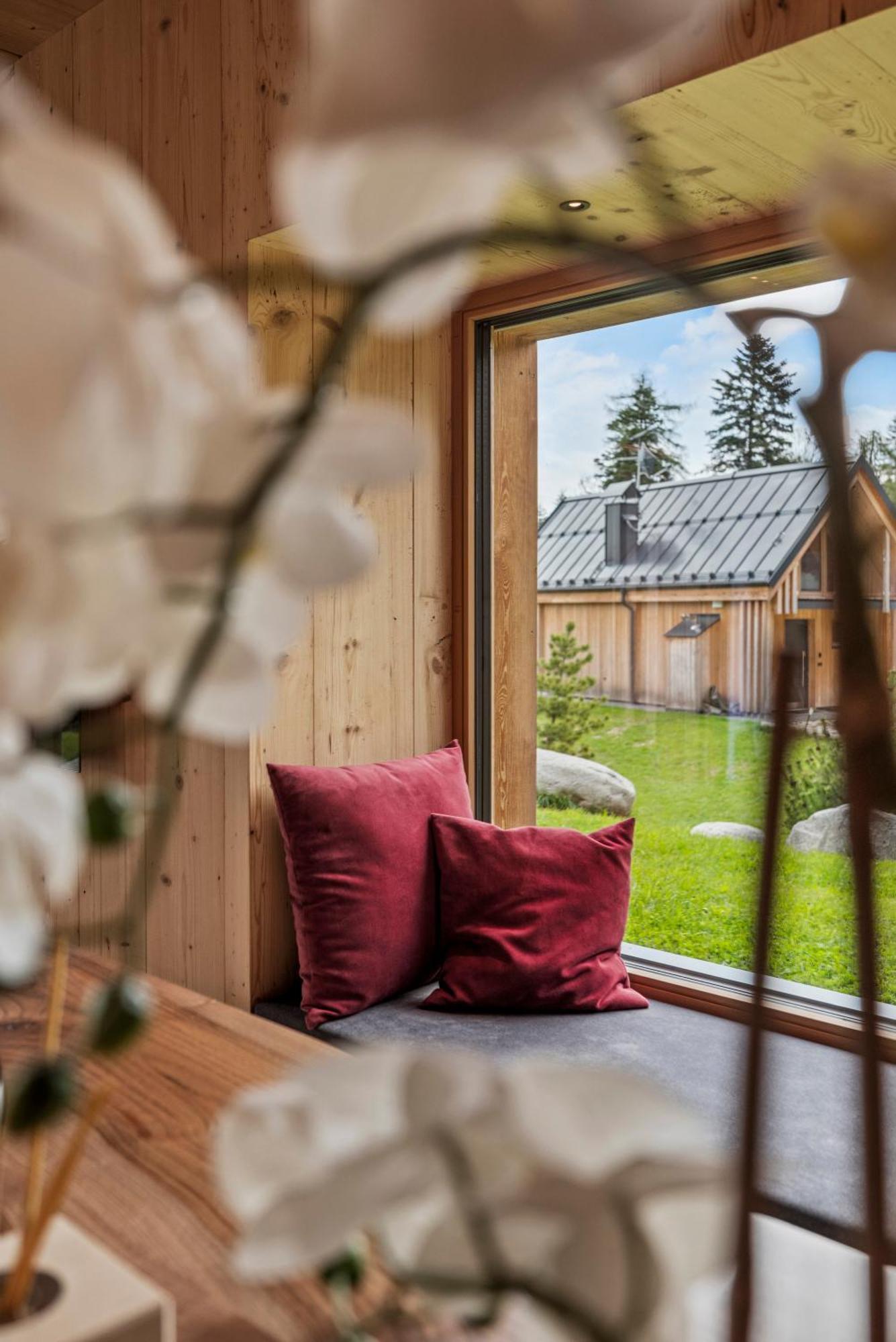 Mendola New Opening "Sissi Chalets" - Unique Luxury Hideaway With Mountain View & Sauna מראה חיצוני תמונה