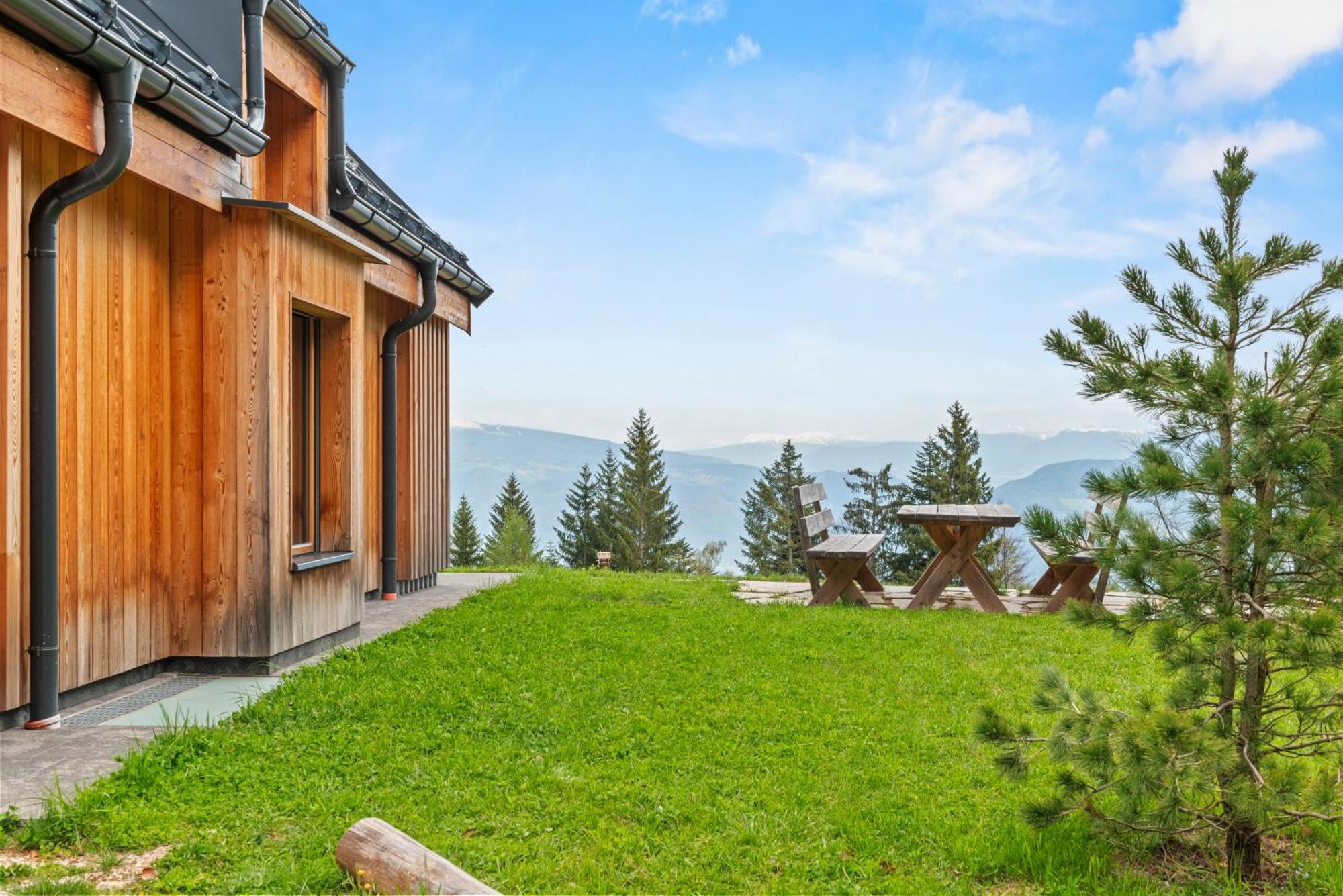 Mendola New Opening "Sissi Chalets" - Unique Luxury Hideaway With Mountain View & Sauna מראה חיצוני תמונה